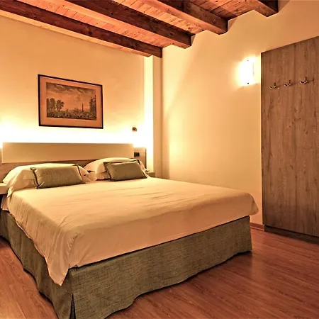 Joyce Hotel