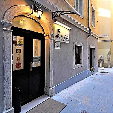 James Joyce 3*